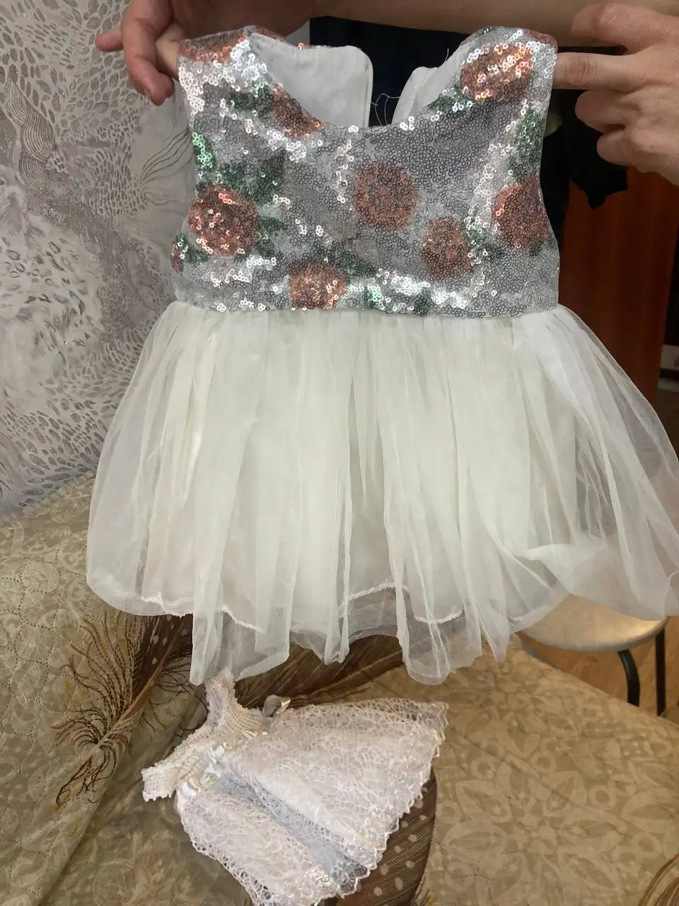 Платья 86 рост и кроссовки 21 размер для девочки - Детская одежда (Одежда) в Самара