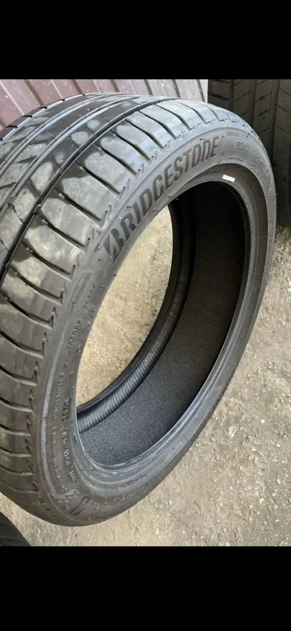 Продажа шин Bridgestone Turanza T005 255/40 20 - Шины и диски (Авто) в Самара