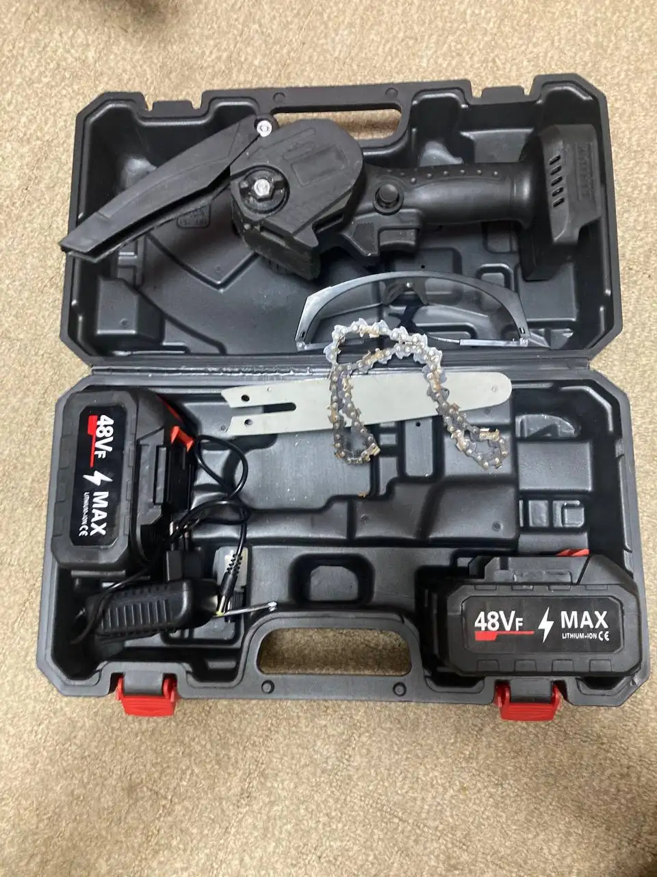 Электро пила на аккумуляторах - Электроинструменты (Барахолка) в Самара