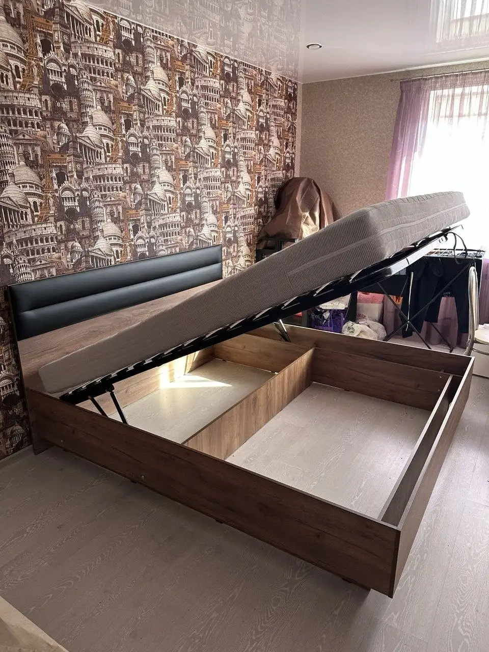 Продам кровать с матрасом, двухспальная - Мебель (Для дома и дачи) в Самара