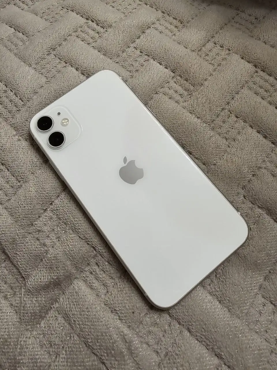 iPhone 11 128 ГБ с царапинами на дисплее - Смартфоны (Электроника) в Самара