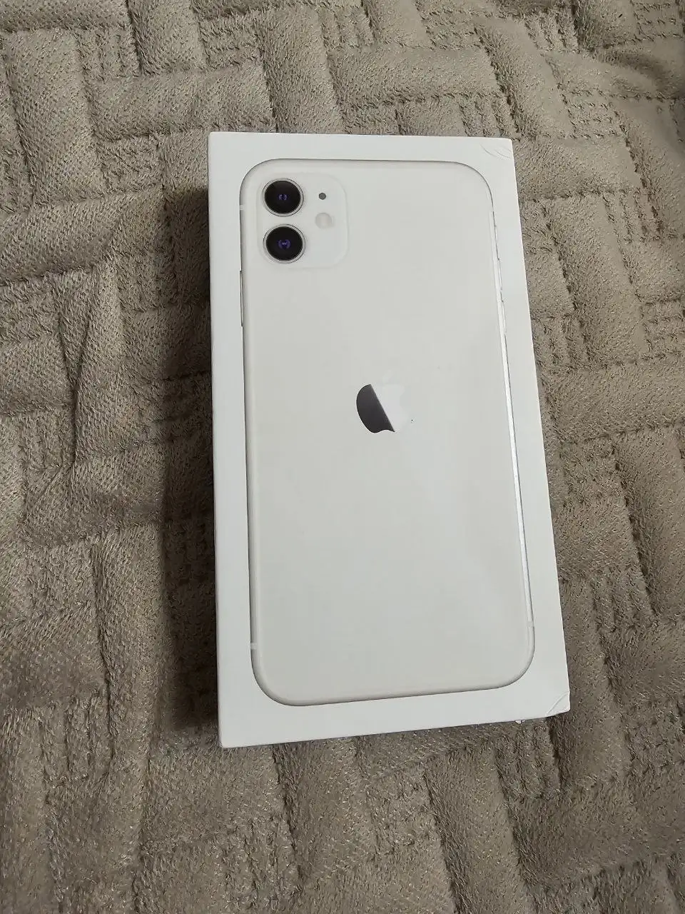 iPhone 11 128 ГБ с царапинами на дисплее - Смартфоны (Электроника) в Самара