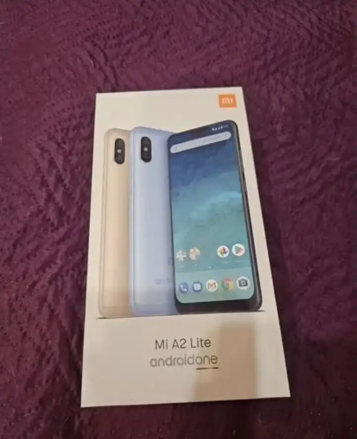 Продам Xiaomi Mi A2 Lite 32 ГБ черный - Смартфоны (Электроника) в Самара