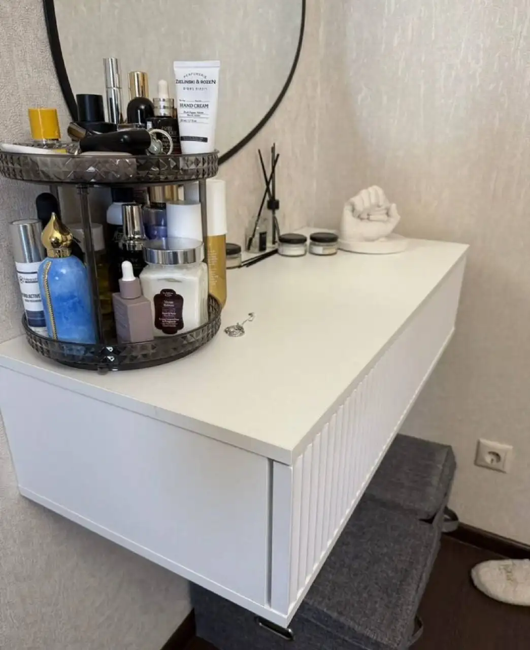 Продам подвесной туалетный столик - Барахолка в Самара