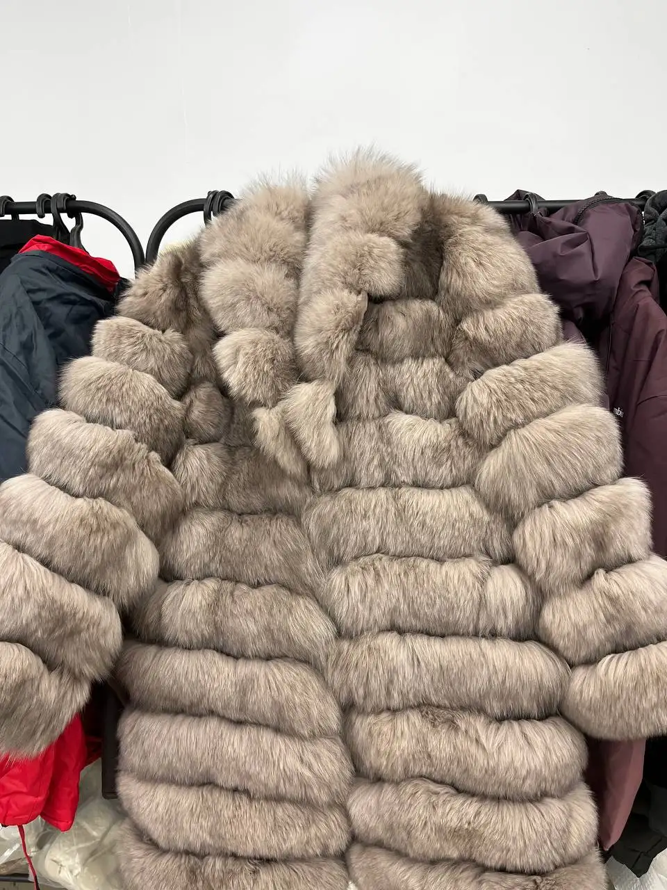 Шуба песец оригинальная - Верхняя одежда (Одежда) в Самара