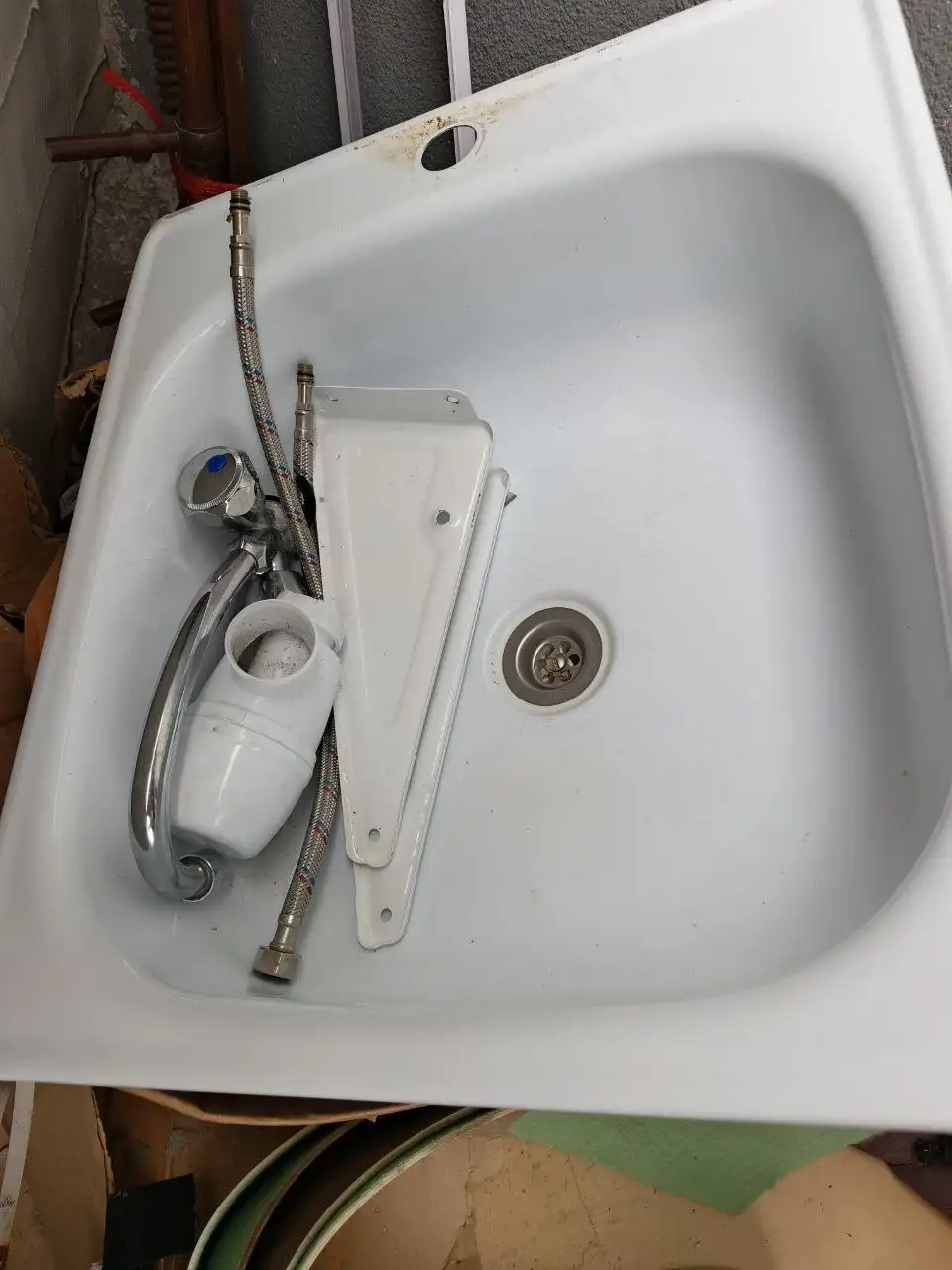 Продам раковину со смесителем - Барахолка в Самара