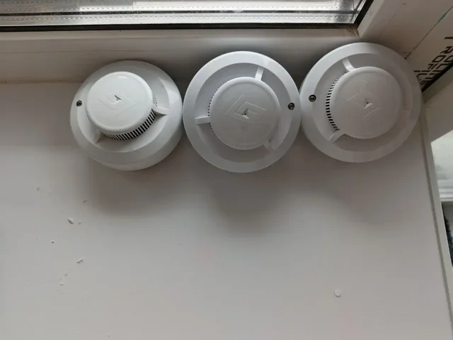 Продам пожарную сигнализацию и дверной звонок - Канцтовары в Самара