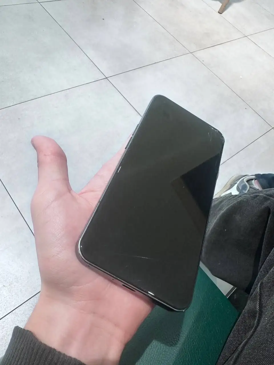 NOTHING PHONE 1 с треснутой защиткой - Смартфоны (Электроника) в Самара