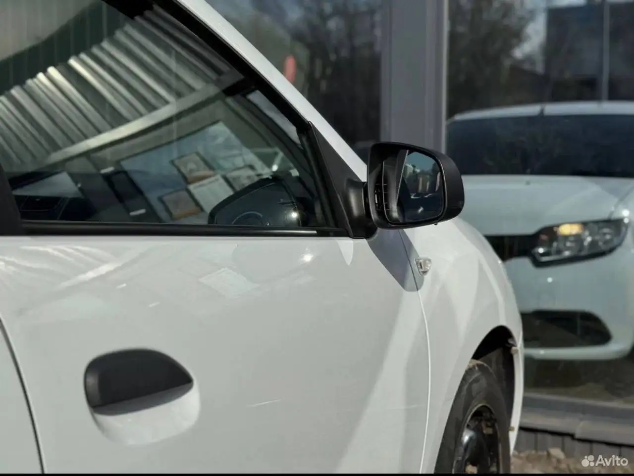 Renault Logan 1.6 AMT 2015 - Легковые автомобили (Авто) в Самара