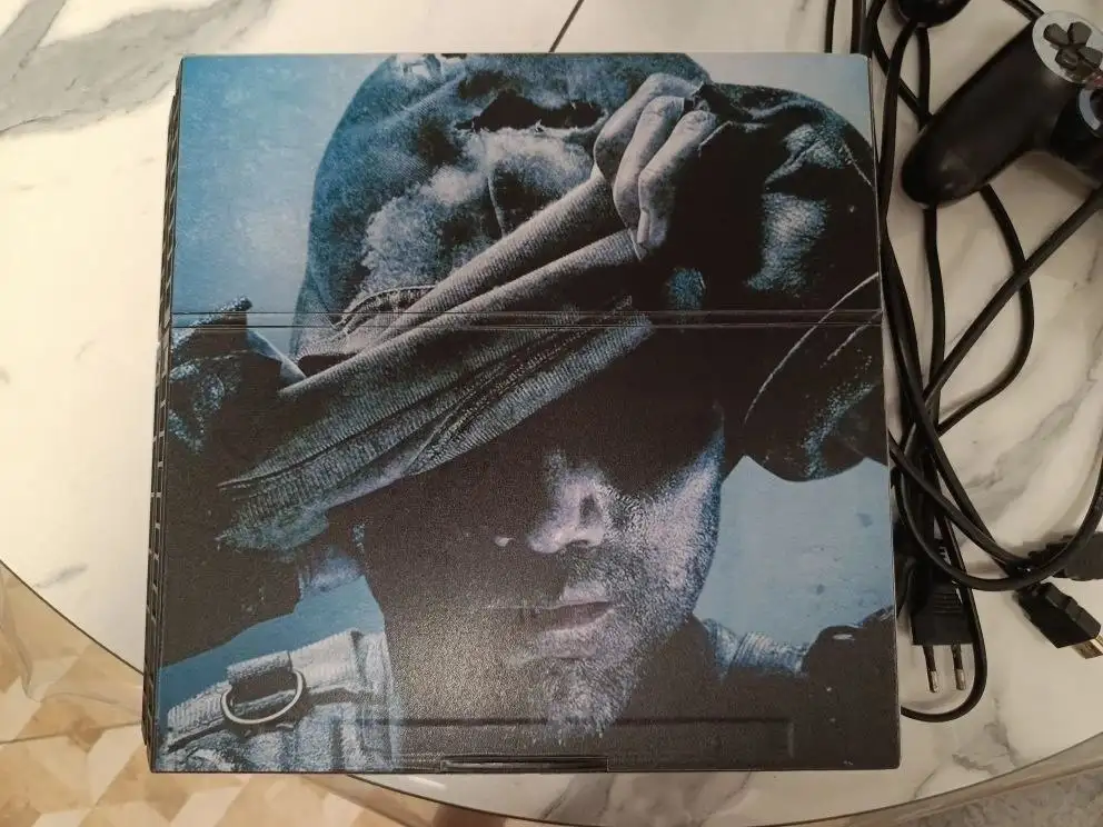 Продам Sony PlayStation 4 FAT с играми - Игровые приставки (Электроника) в Самара