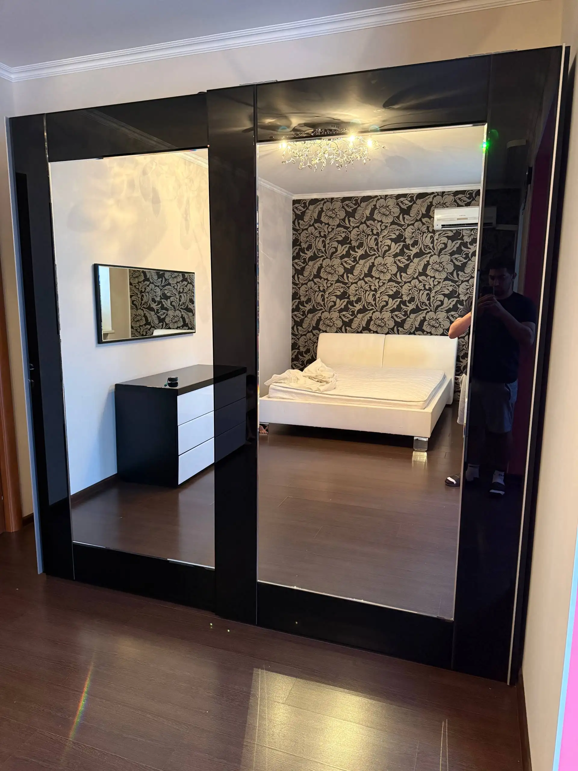 Продажа полного комплекта мебели: кровать с матрасом, шкаф, комод, зеркало - Мебель (Барахолка) в Самара