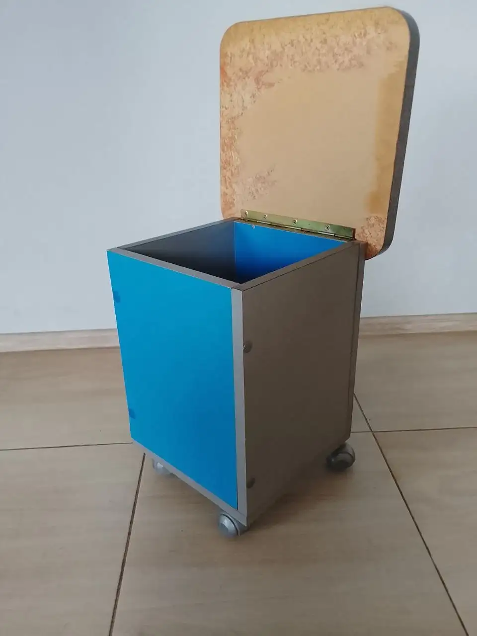 Табуреты с ящиками - Для дома и дачи в Новосемейкино