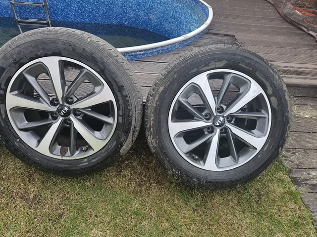 Продам 4 колеса Maxxis на дисках с датчиками давления для Kia Sorento - Моторные масла в Самара
