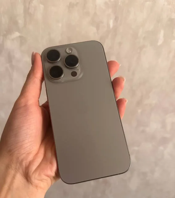 Продам iPhone в отличном состоянии - Умные колонки в Самара