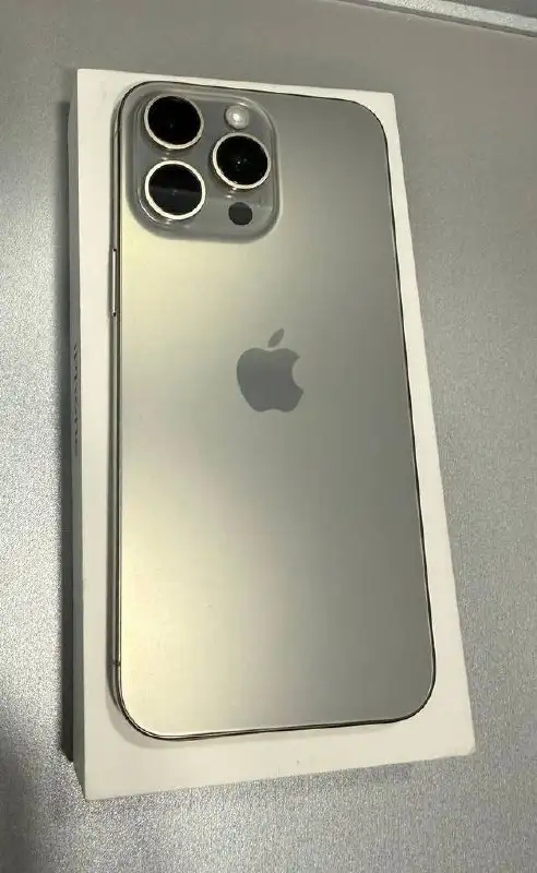iPhone 15 Pro Max 256Gb Natural Titanium - Мобильные телефоны и аксессуары (Электроника) в Самара