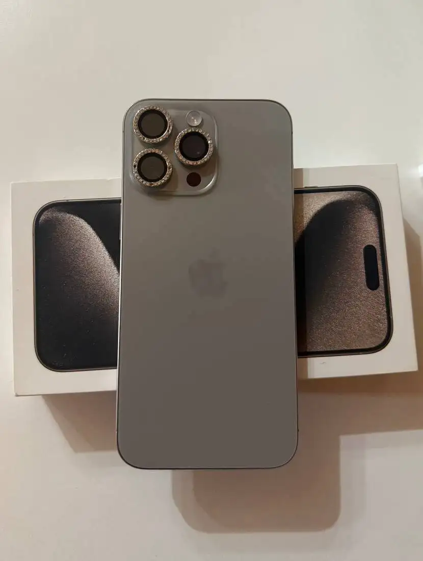 iPhone 15 Pro Max 256Gb Natural Titanium - Мобильные телефоны и аксессуары (Электроника) в Самара