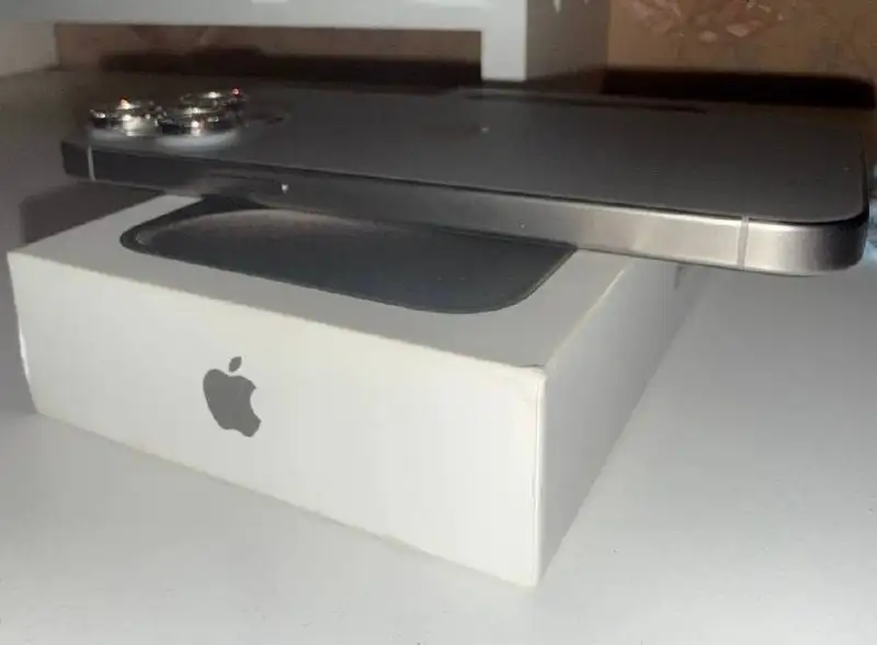 iPhone 15 Pro Max 256Gb Natural Titanium - Мобильные телефоны и аксессуары (Электроника) в Самара