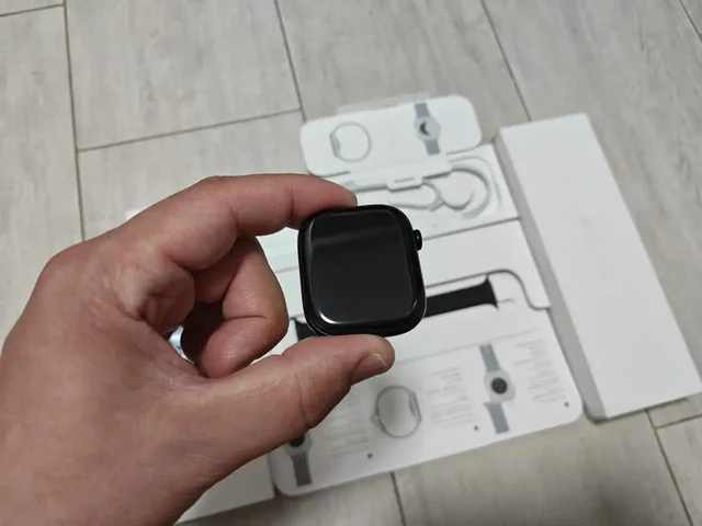 Apple Watch 11 46mm Black - Выпариватели и жидкости в Самара