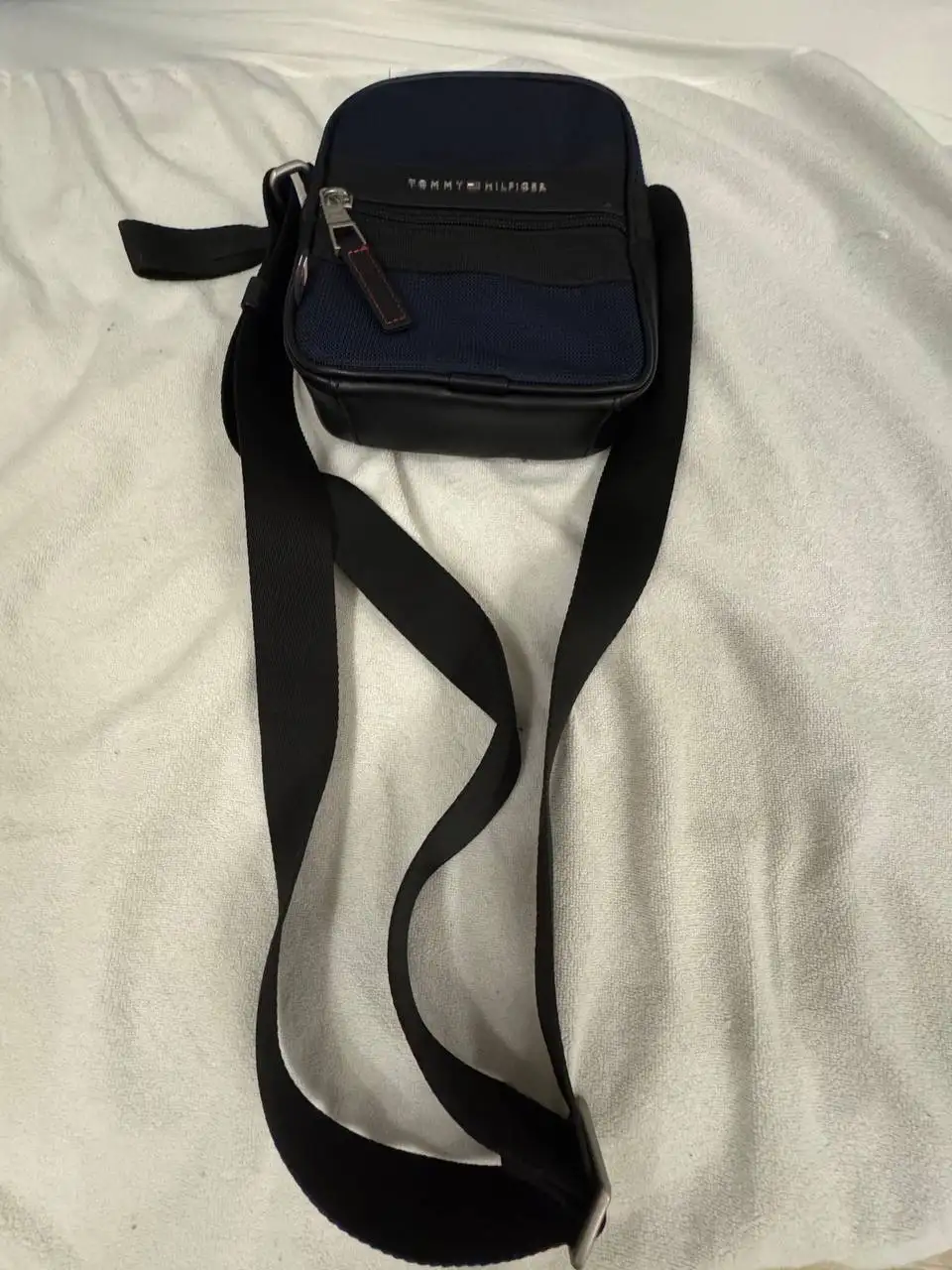 Продам сумку Tommy Hilfiger оригинал - Аксессуары (Одежда) в Самара