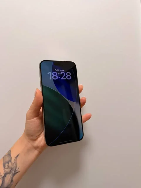 Продам iPhone 15 Pro Max - Наушники в Самара