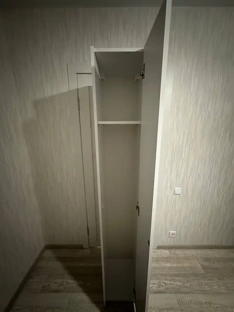 Продам шкаф пенал для стиральной машины Aqoute