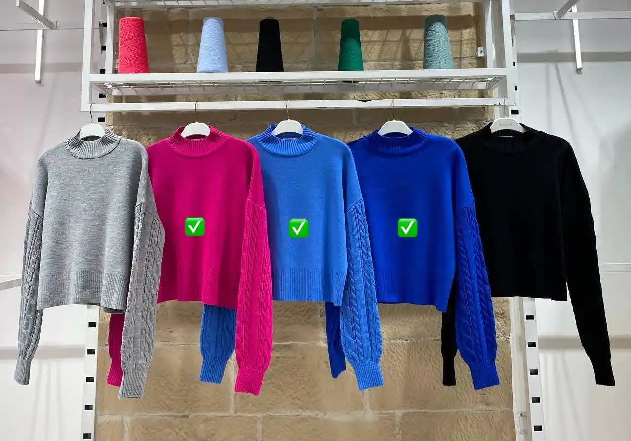 Мужские спортивные костюмы и одежда различных брендов