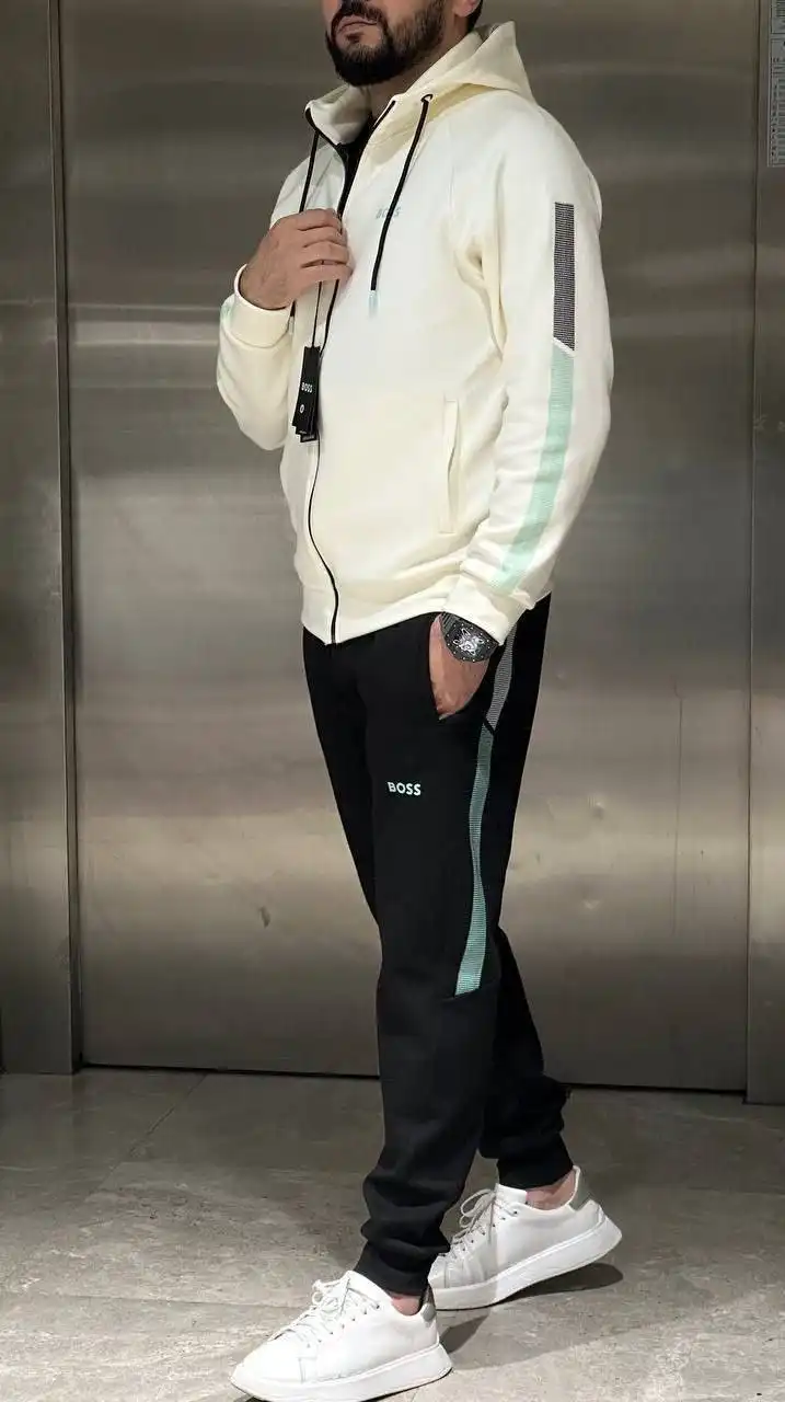 Мужские спортивные костюмы и другая одежда