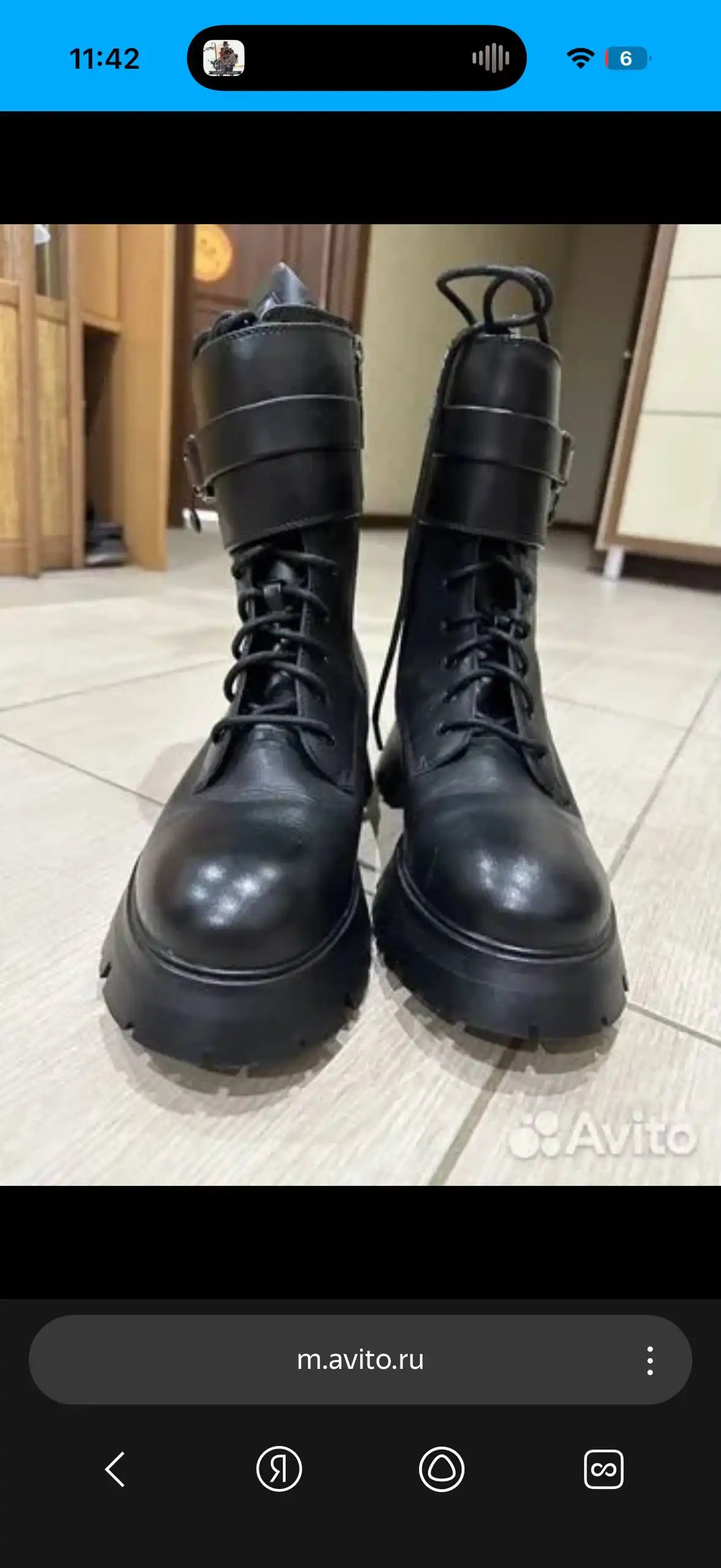 Продам новые ботинки DKNY