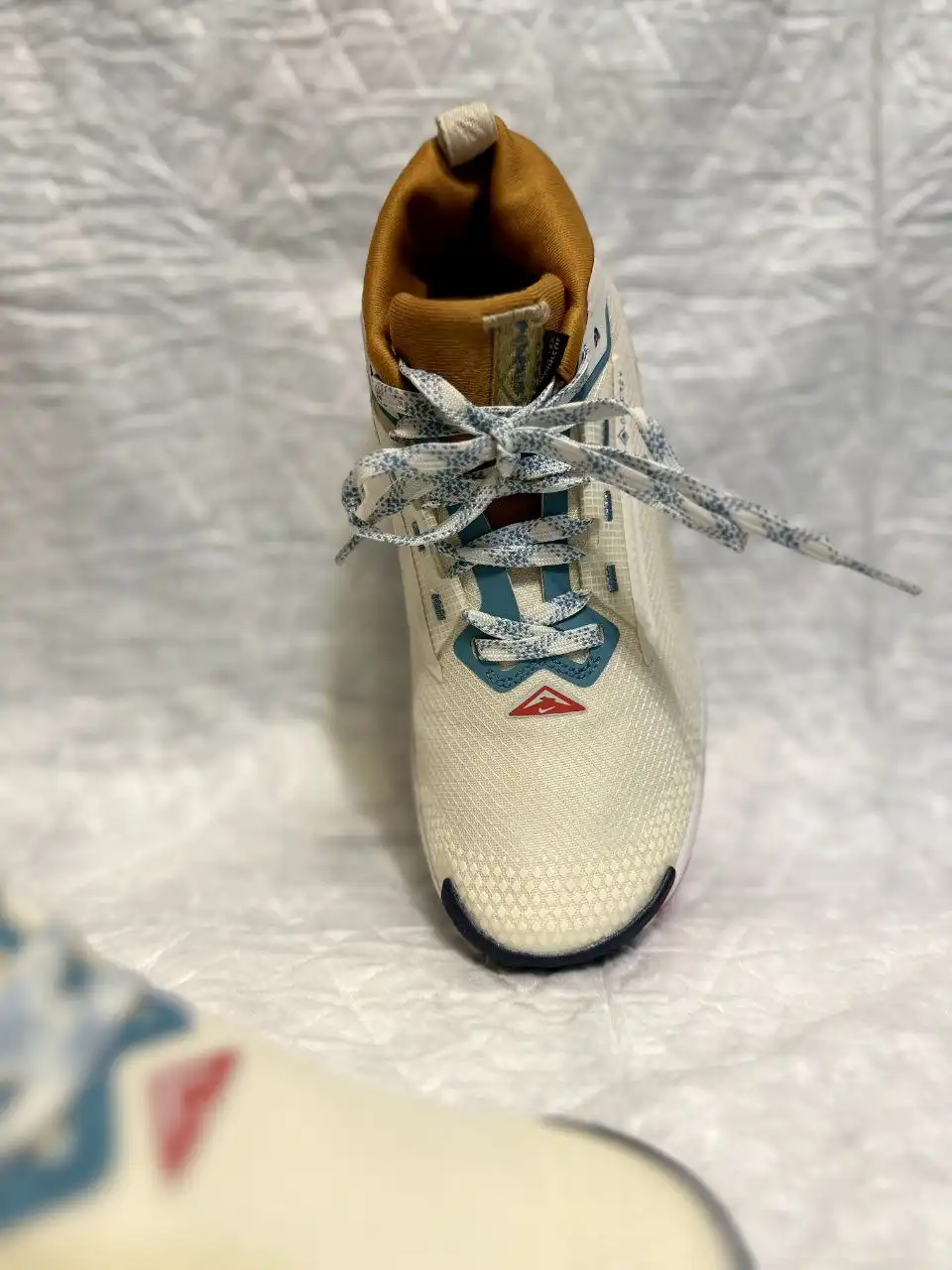 Брендовые кроссовки