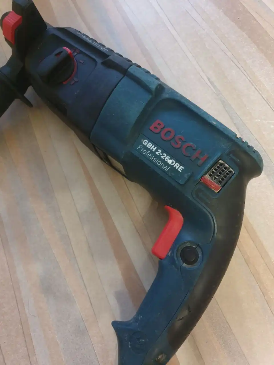 Перфоратор Bosch GBH 2-26 DRE