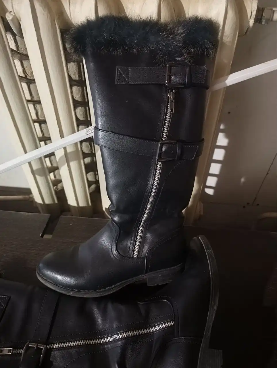 Продам новые сапоги размер 40