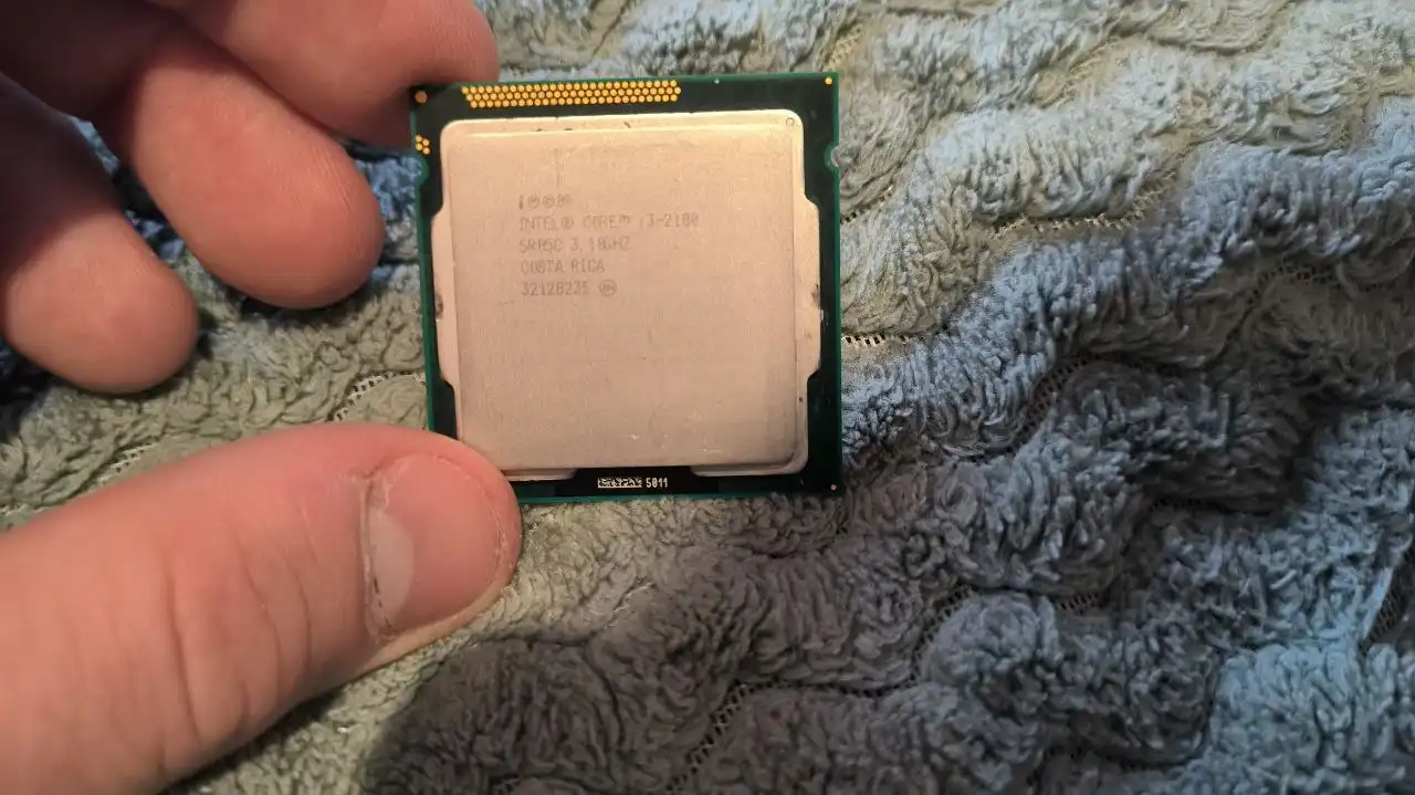 Продажа компьютерных комплектующих и запчастей в Челябинске