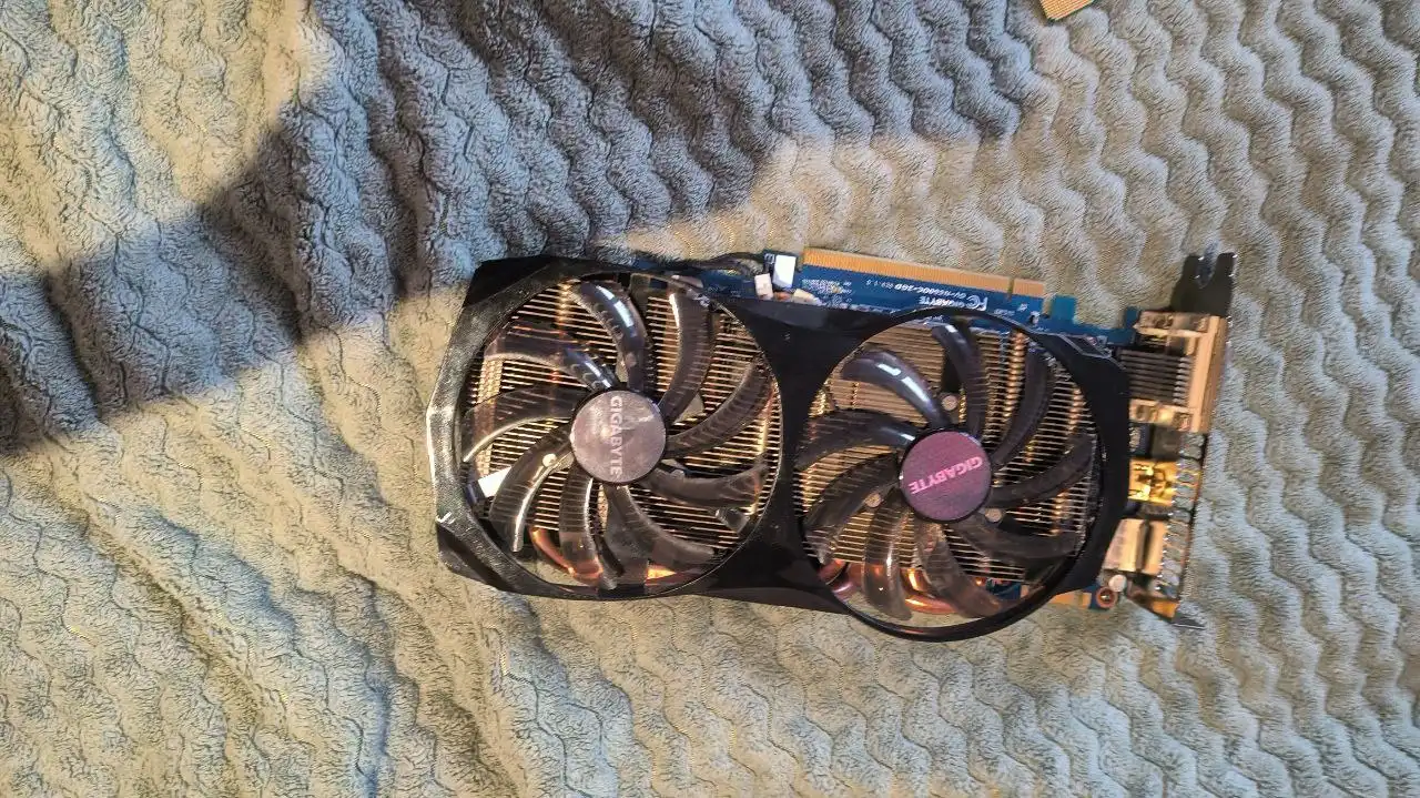 Продажа компьютерных комплектующих и запчастей в Челябинске