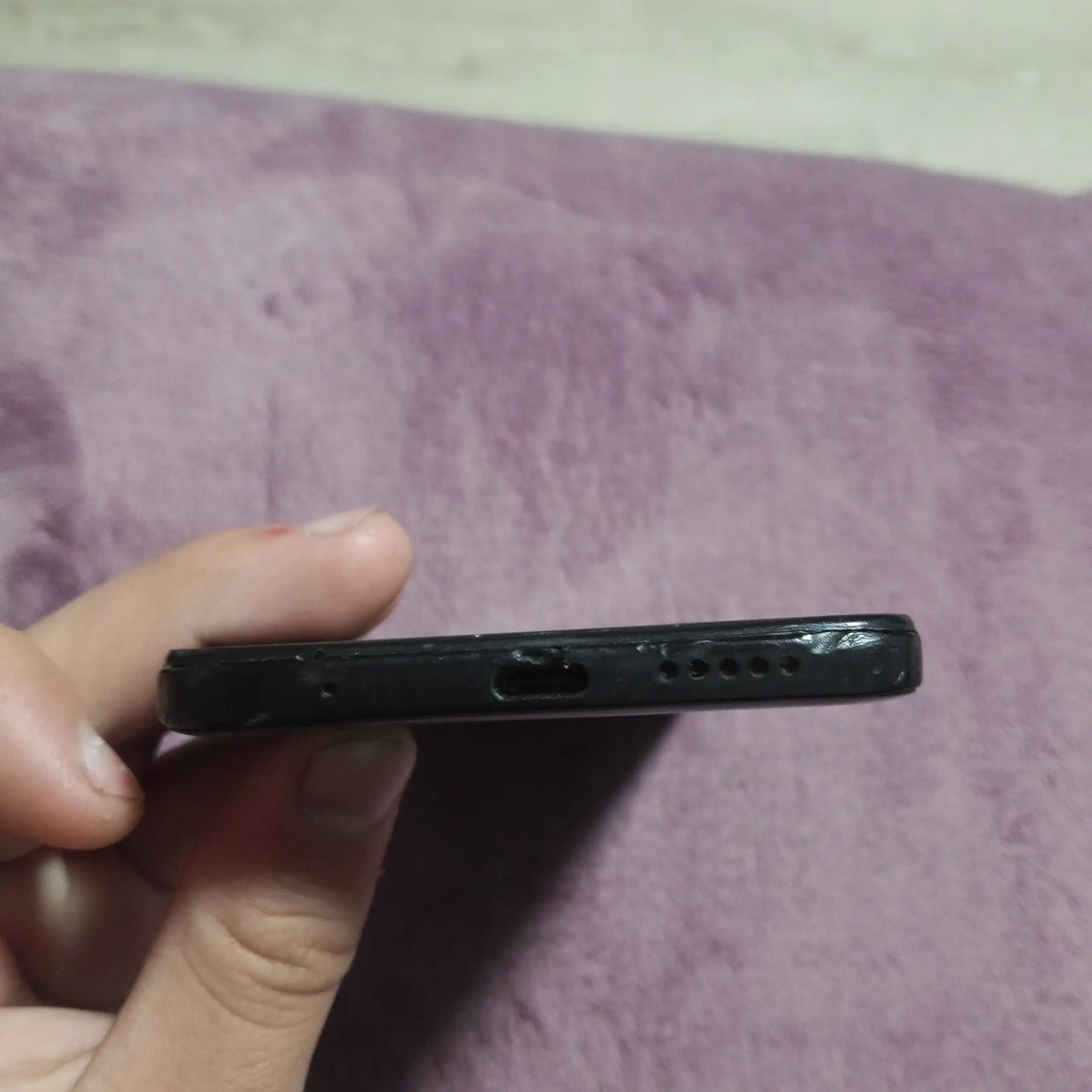 Разбит дисплей и корпус, нет стекла задней камеры