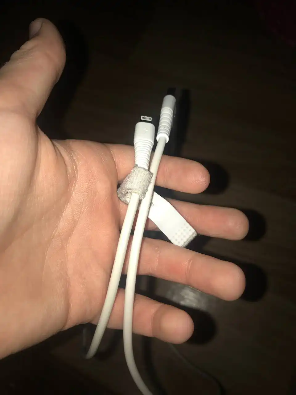 Продам оригинальный провод для iPhone