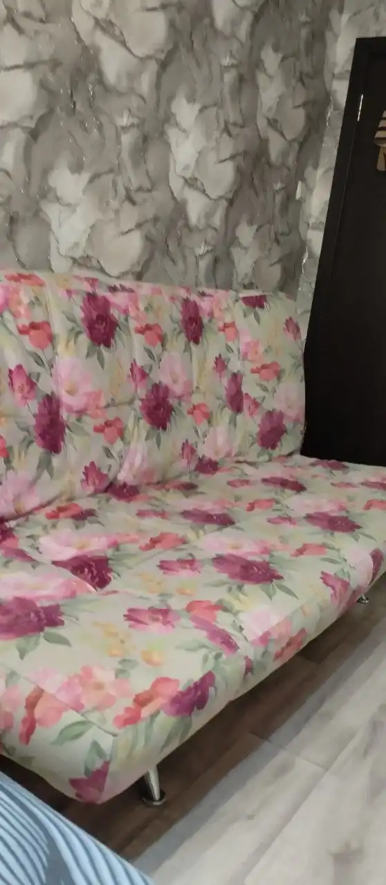Диван в хорошем состоянии