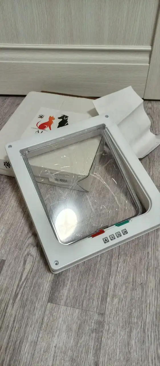 Дверцы для кошек и собак мелких и средних пород