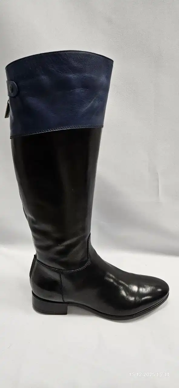 Продам зимние сапоги размер 40