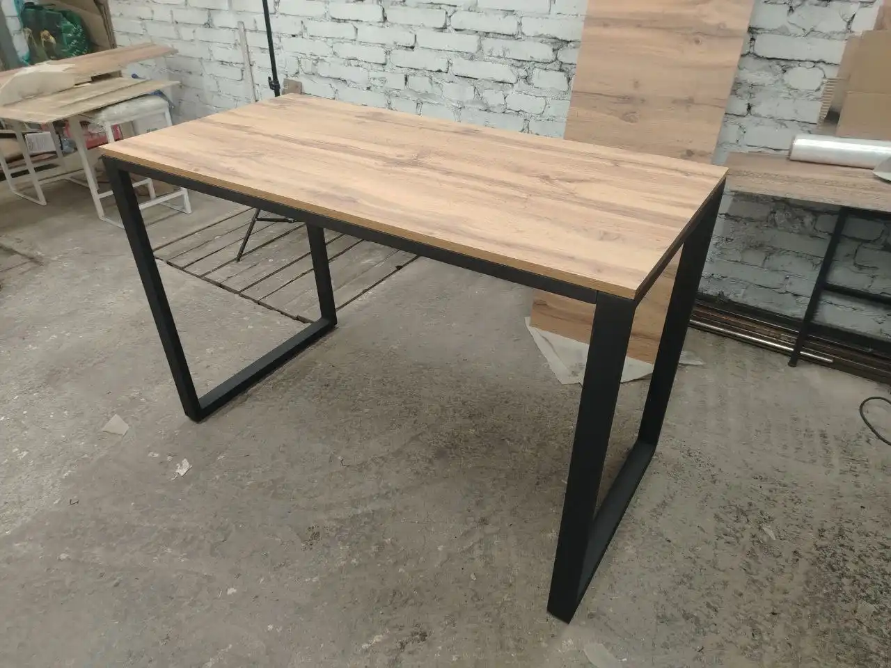 Новый компьютерный стол в стиле лофт