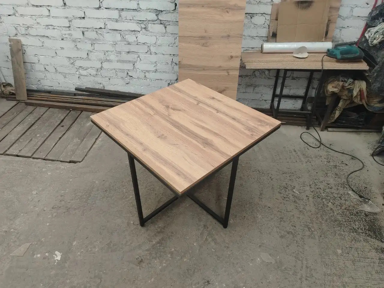 Журнальный стол Loft