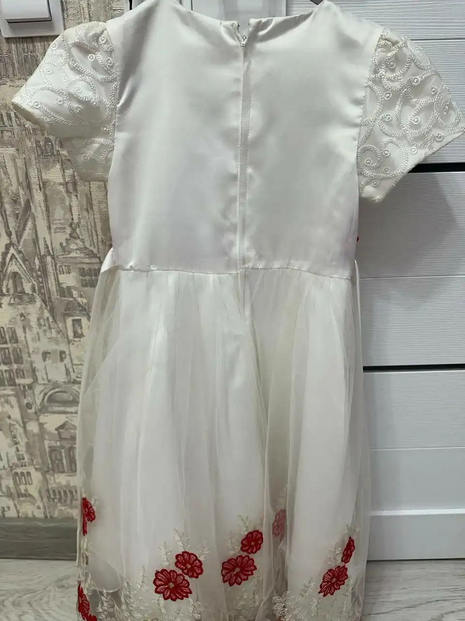 Продам шикарное платье