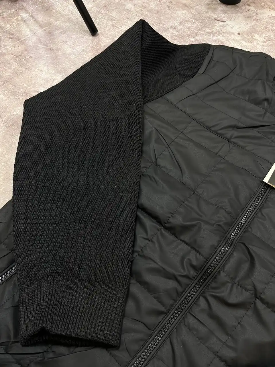 Куртка Armani новая