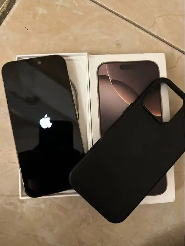 Продам iPhone 16 Pro Max 256гб - Смартфоны (Электроника) в Челябинск