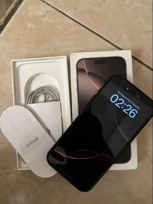 Продам iPhone 16 Pro Max 256гб - Смартфоны (Электроника) в Челябинск