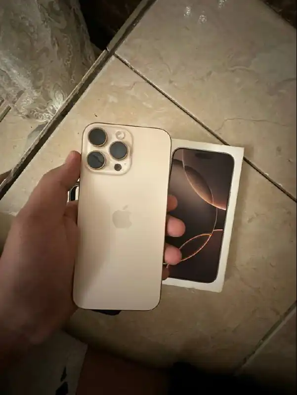 Продам iPhone 16 Pro Max 256гб - Смартфоны (Электроника) в Челябинск