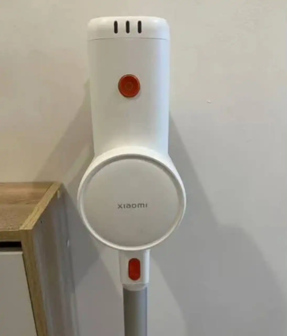 Продам вертикальный беспроводной пылесос Xiaomi G20 Lite