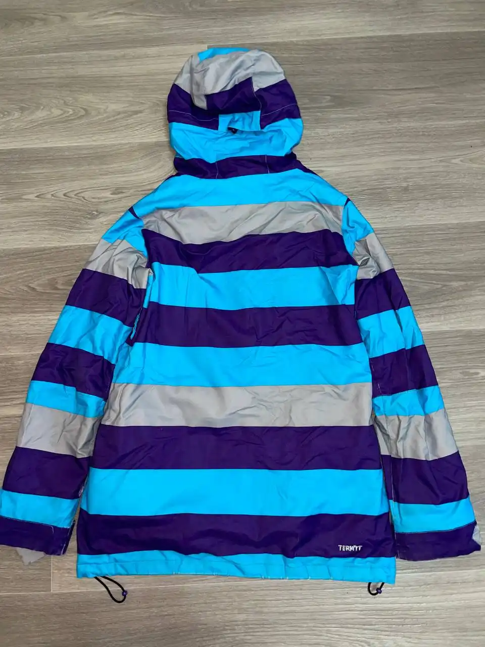 Горнолыжная куртка размер S - Спортивная одежда (Одежда) в Челябинск