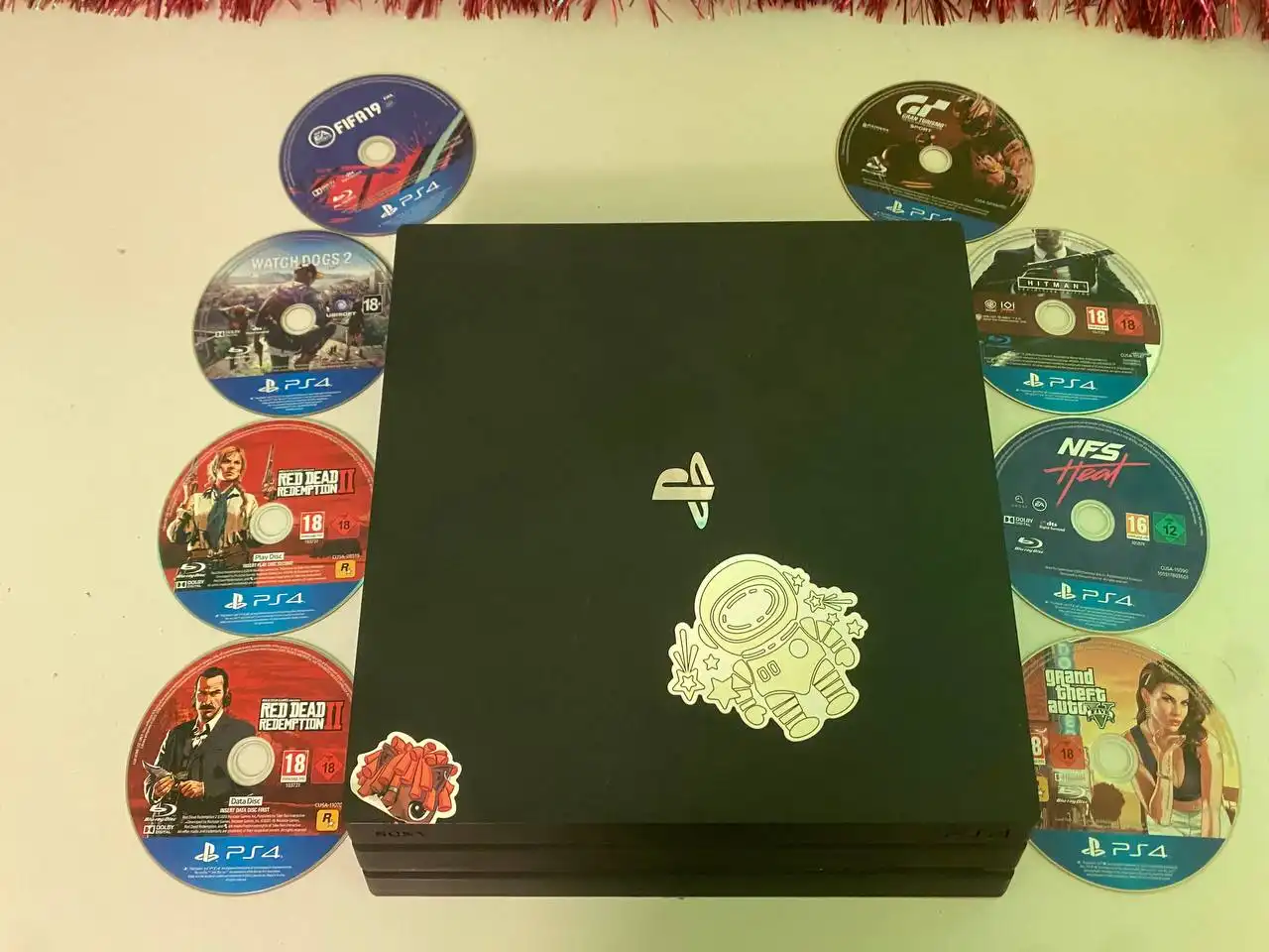 Продам PlayStation 4 Pro 1TB с играми и аксессуарами - Игровые приставки (Электроника) в Челябинск