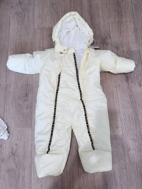 Новый бежевый демисезонный комбинезон 80 см - Маникюр в Челябинск