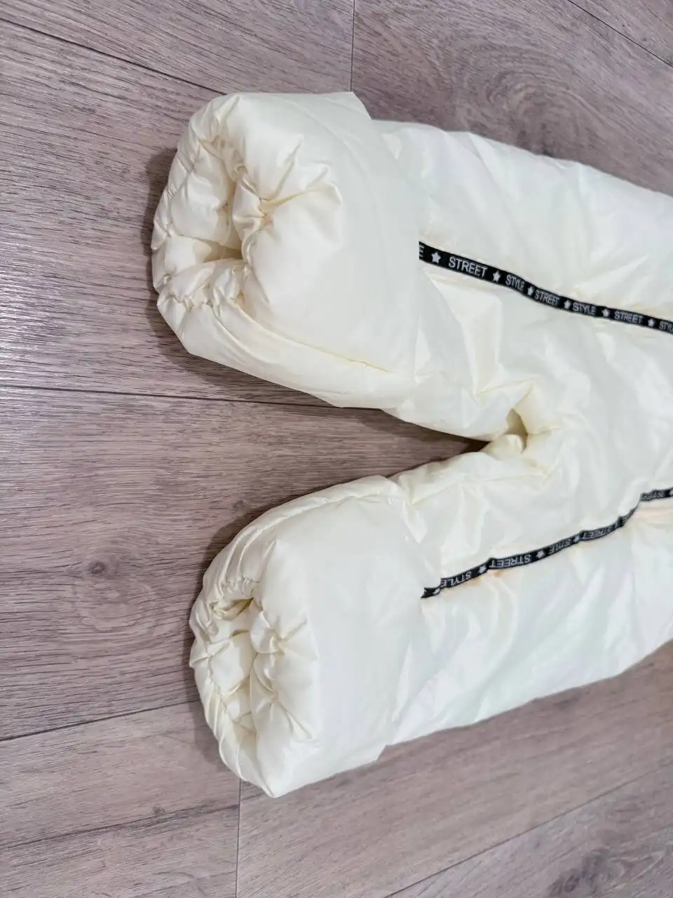 Новый бежевый демисезонный комбинезон 80 см - Детская одежда (Одежда) в Челябинск